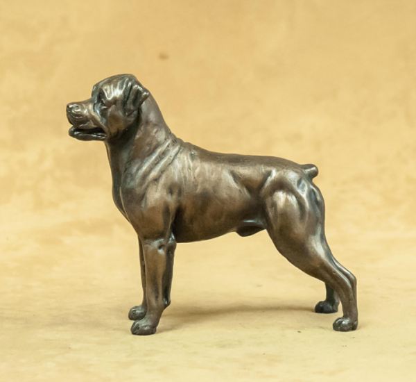 Rottweiler - Small Standing Dog
