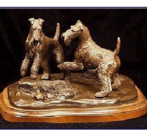Airedale Terrier - Look A Frog